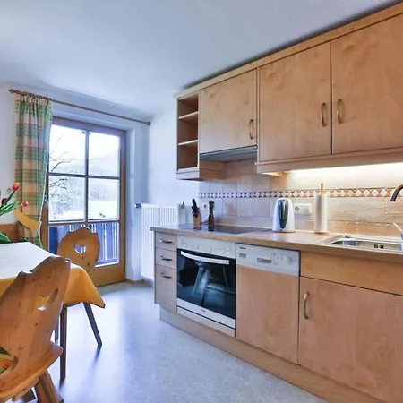 Haus Brandl Modern Retreat בית נופש
